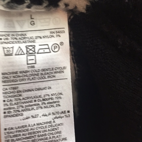 Old navy women’s sweater - Picture 5 of 6